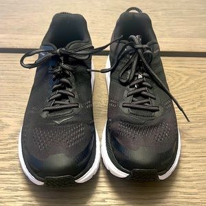 Hoka One One Clifton 6 Walking/Running shoes Black/White Size 9.5 Womens